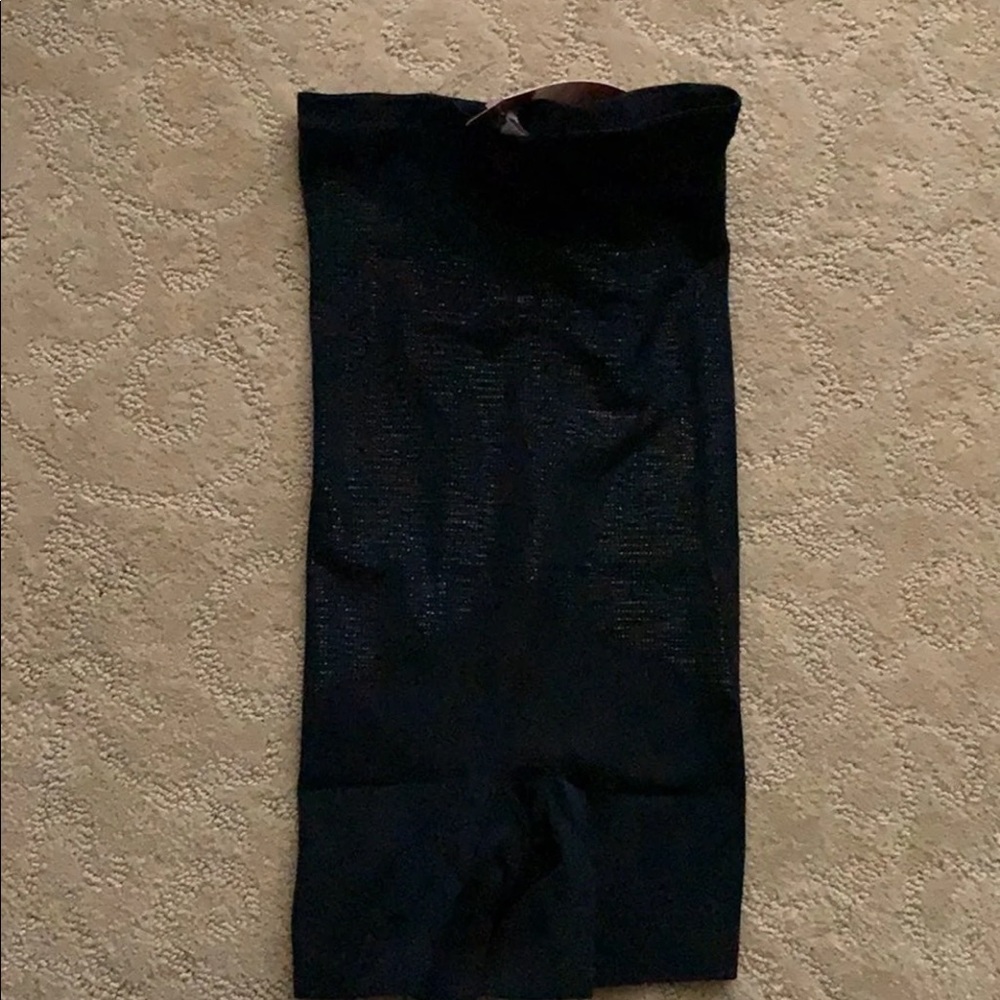 Spanx - Picture 3 of 4